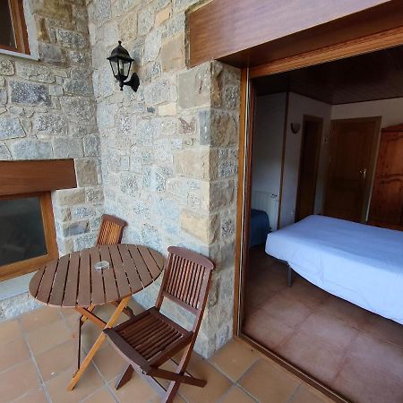 Hostal Cal Mestre Vilallonga de Ter Zewnętrze zdjęcie