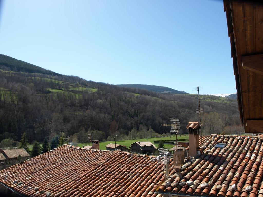 Hostal Cal Mestre Vilallonga de Ter Zewnętrze zdjęcie